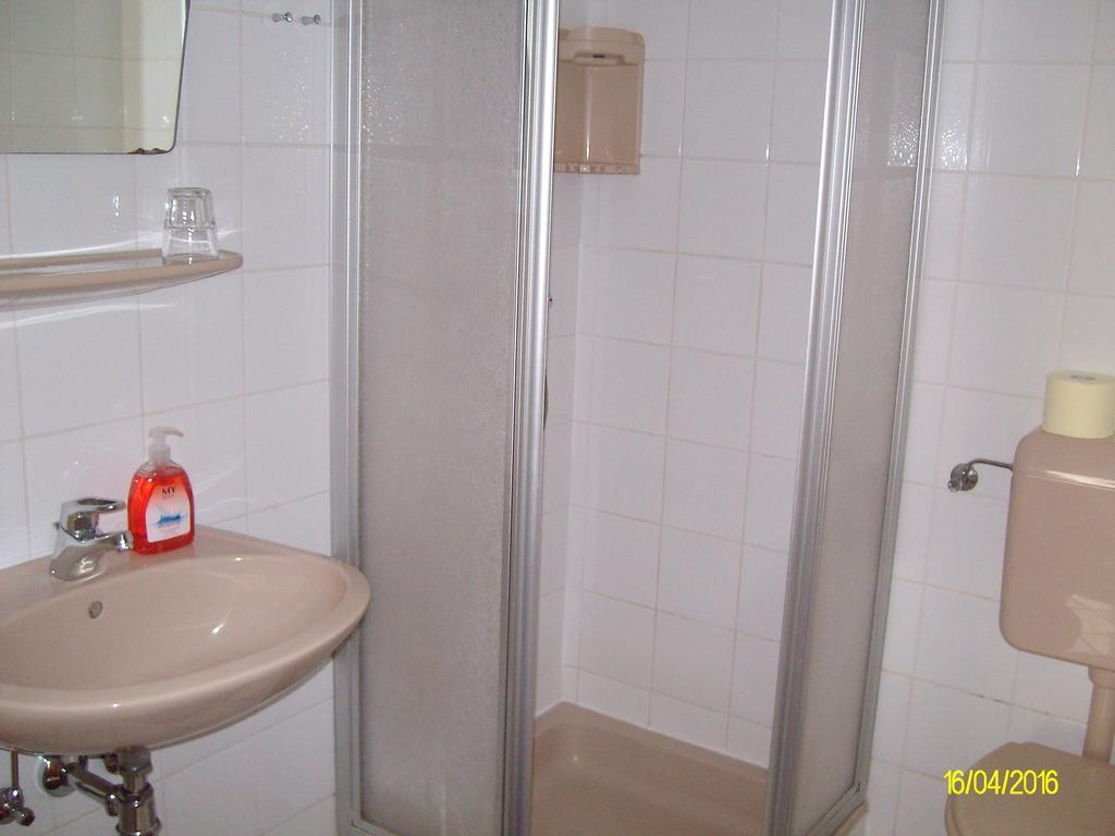 Gasthaus Zur Melzen Versbichl Ngoại thất bức ảnh