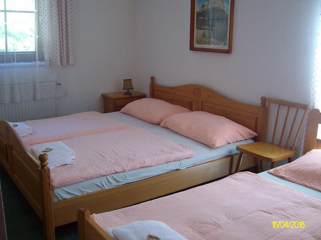 Gasthaus Zur Melzen Versbichl Ngoại thất bức ảnh